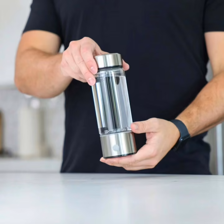 Activation de la bouteille à hydrogène Aquivor d'une simple pression